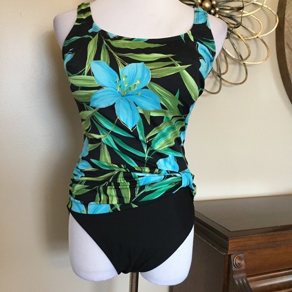 Longitude Other - Longitude Size 14 One Piece Floral Swimsuit
